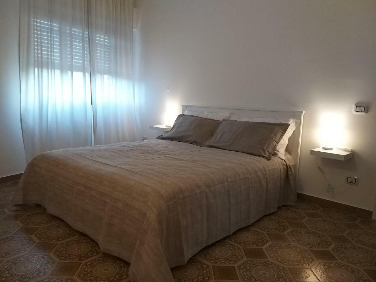 Residenza Don Camillo Villa มอนเดลโล ภายนอก รูปภาพ
